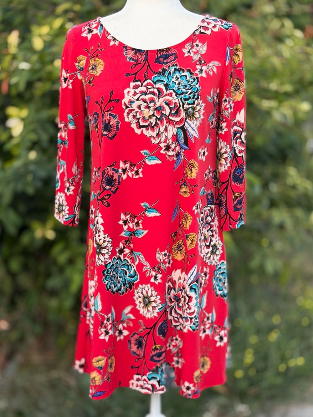 MSK Red Multicolor Floral Garden 3/4 Length Split Bell Sleeve Shift Dress ~ PM